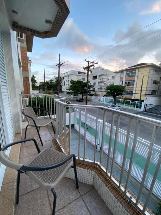 Com Estacionamento, Wi-fi, Ar Condicionado A 300 Metros Da Da Enseada No Guaruja. Apartment *