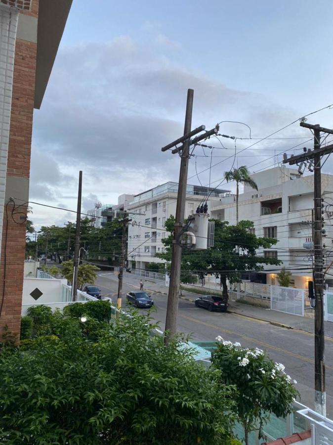 Com Estacionamento, Wi-fi, Ar Condicionado A 300 Metros Da Da Enseada No Guaruja. Apartment Guaruja